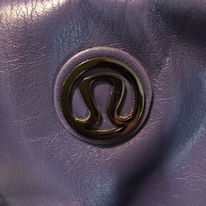 Lululemon purple gym bag